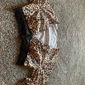 Cute Chita and lace crop long sleeve